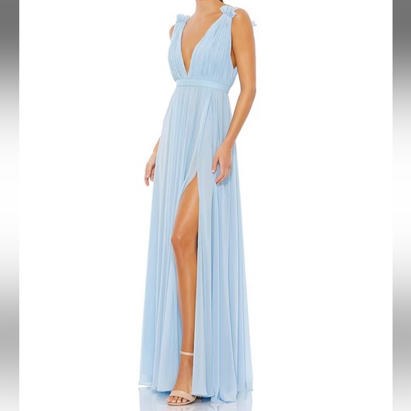 NWT Mac Duggal Sz 4 Powder Blue Plunge Maxi Dress with Side Slit 55321 NWT Mac Duggal Sz 4 Powder Blue Plunge Maxi Dress with Side Slit 55321